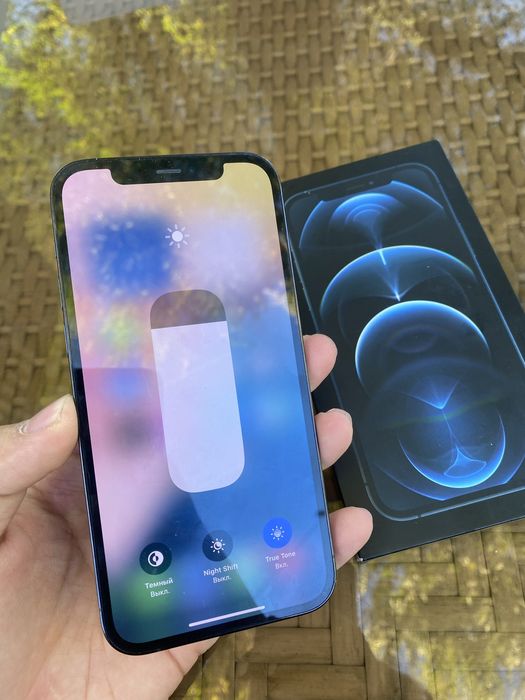 iPhone 12 Pro в идеальном состтянии