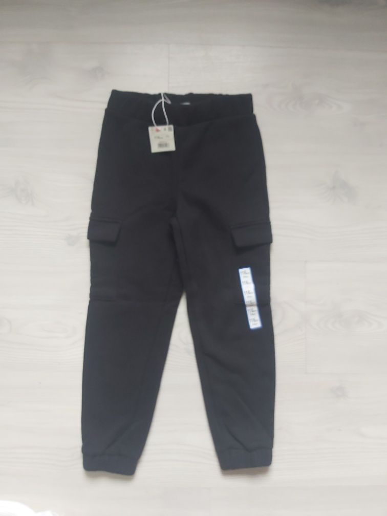 Pantaloni de trening Reserved noi unisex mărimea 116