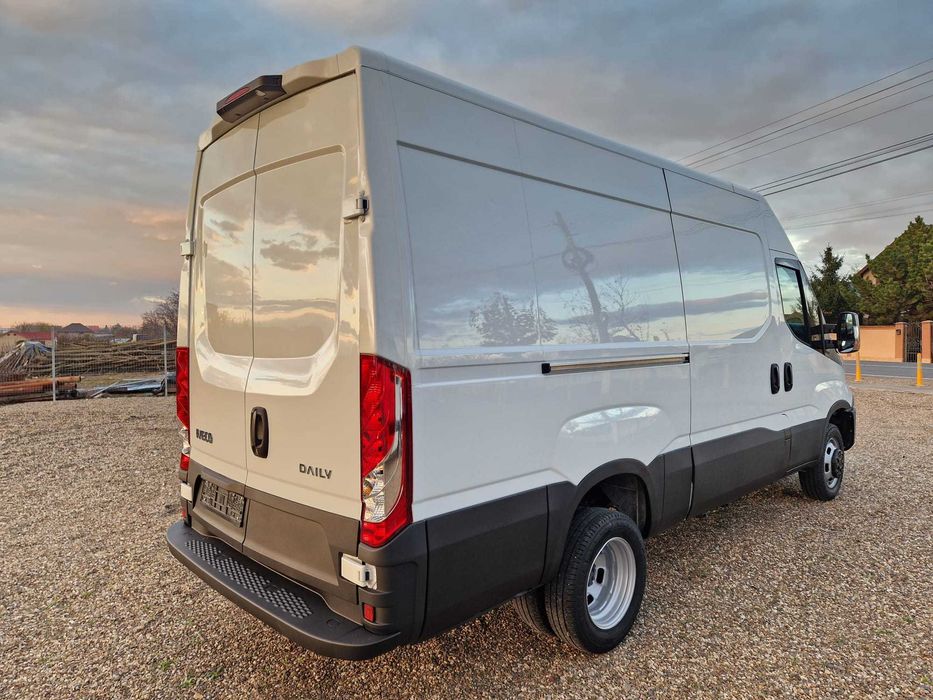 Iveco Daily 35C18  motor 3.0 E6 Adus recent Italia an 2019/12 Full !