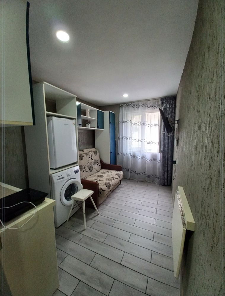 Închiriez garsoniera