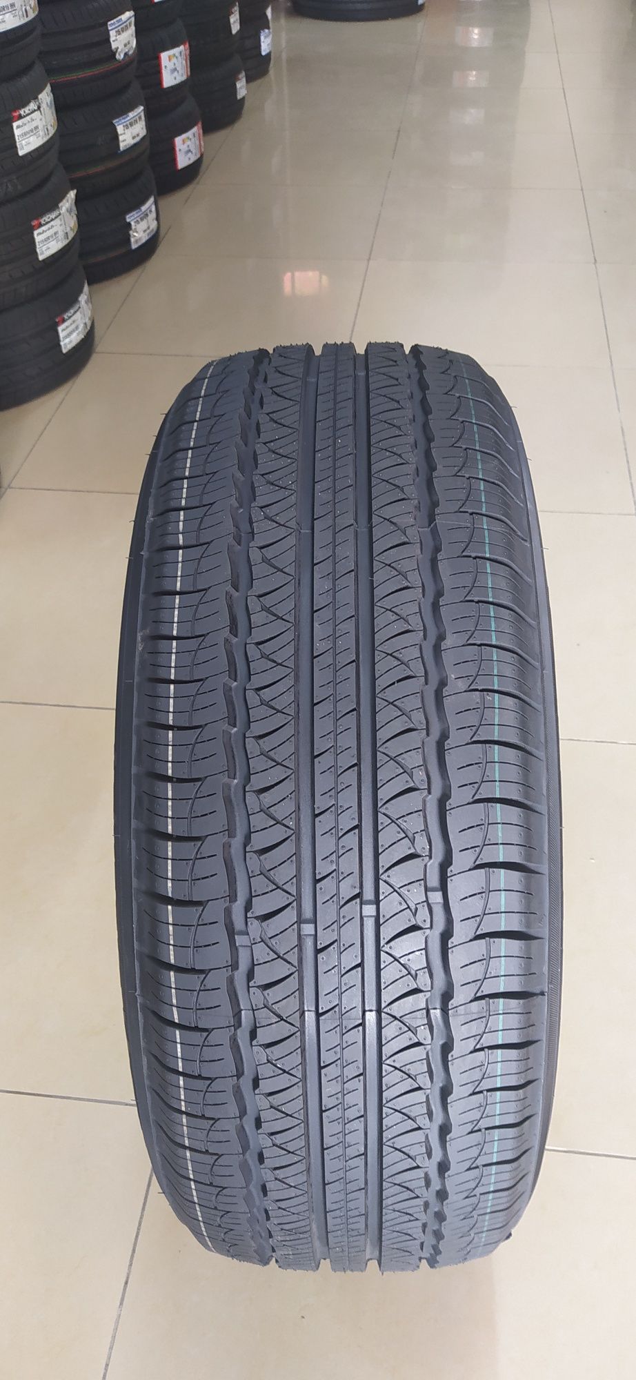 265/60R18. Triangle. TR259