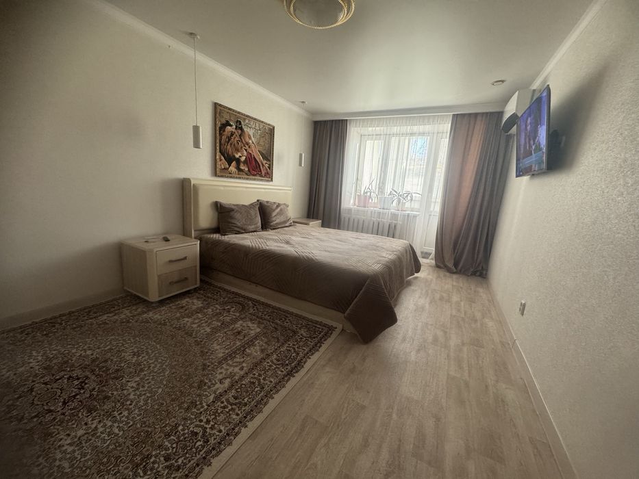 Квартира напротив Российского консульства