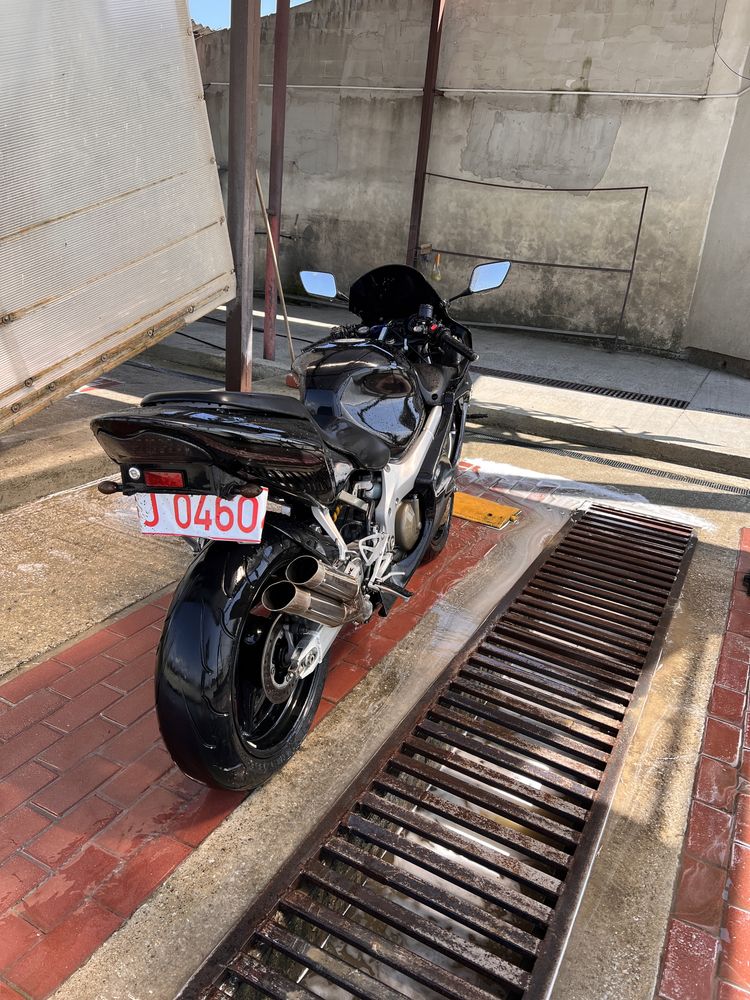 Honda Cbr f4i 600