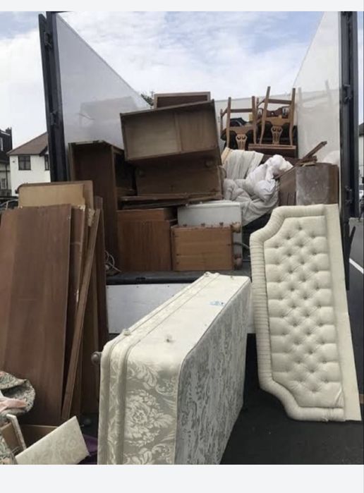 Curatenie moloz debarasari