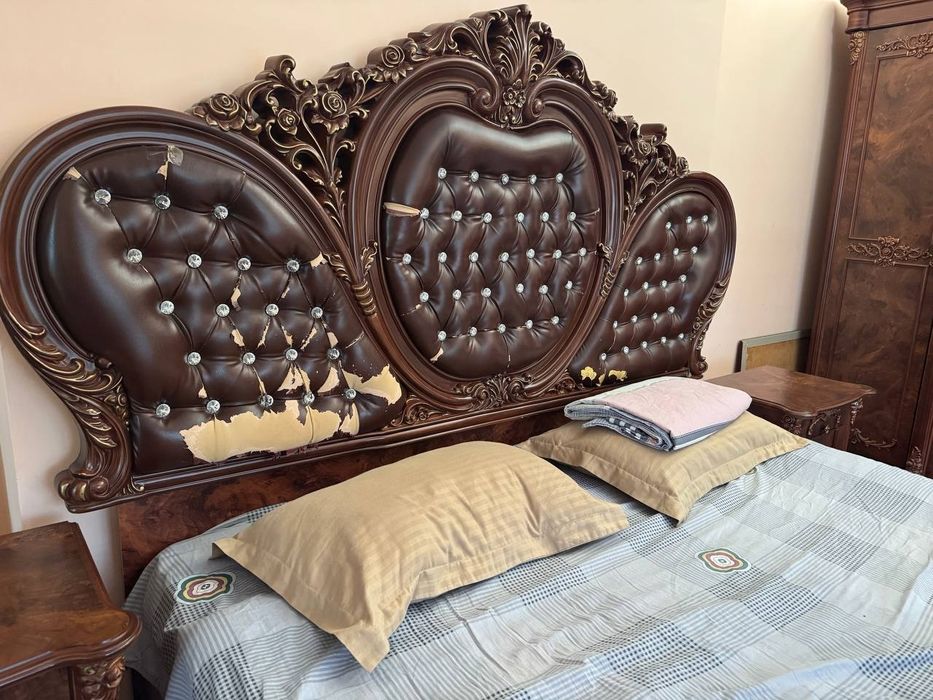 Продаётся спальный гарнитур в Чирчике