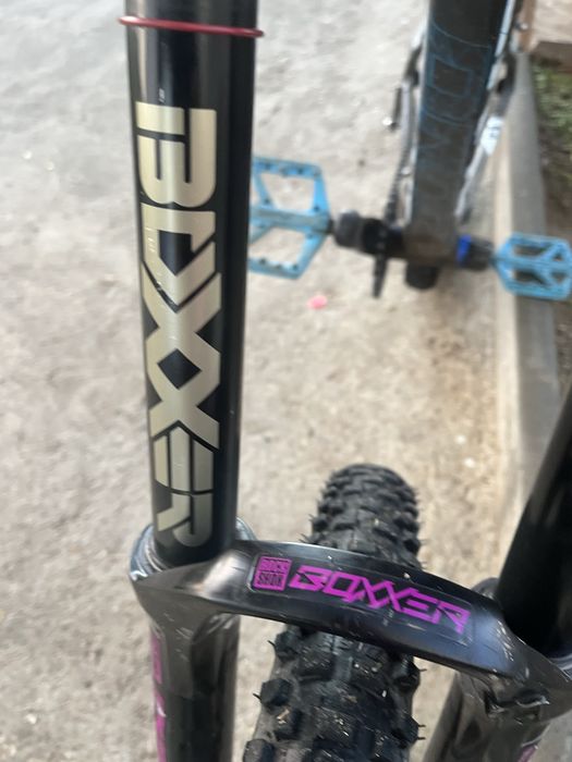 Вилка за колелоRock shox boxxer 2017 charger 27,5