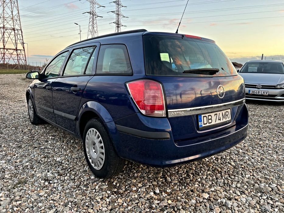 Opel Astra 1.3 CDTi 90CP.