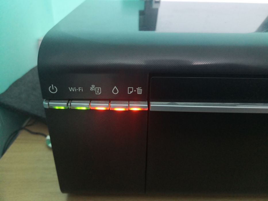 Imprimanta Epson L805 pentru reparat sau de piese