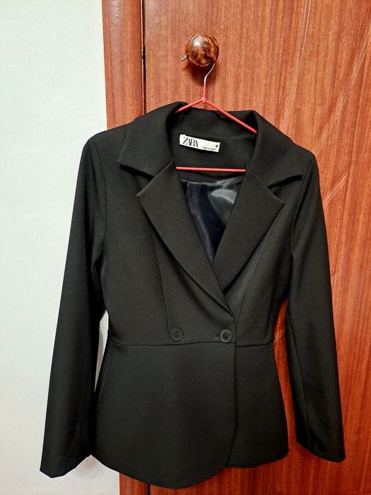 Пиджак ZARA новый