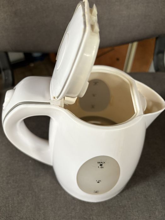 Fierbator Heinner Instant-47, 2200 W, 1.5 l, alb