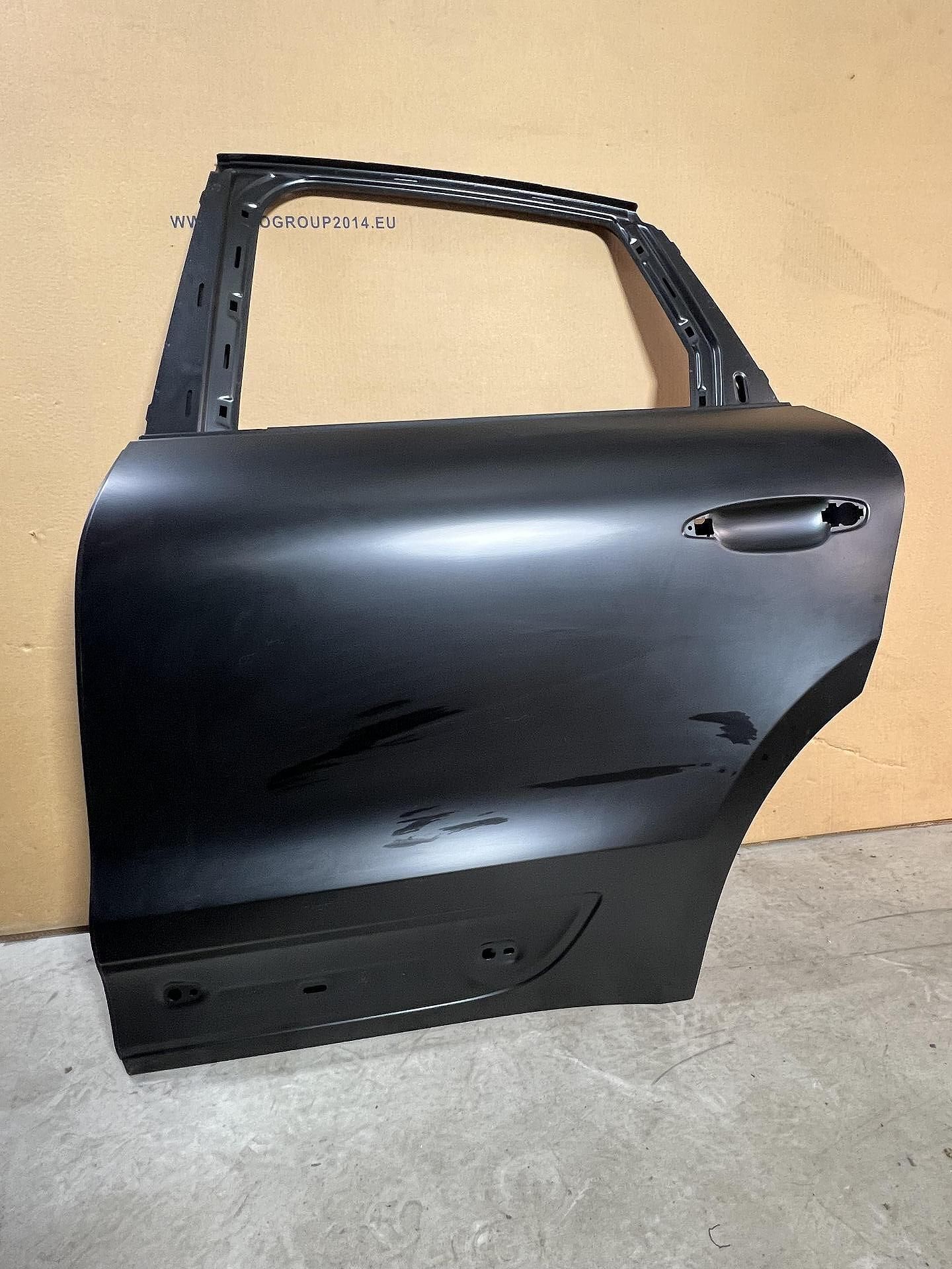 Задна лява врата за porsche macan 95b - 95b833021b