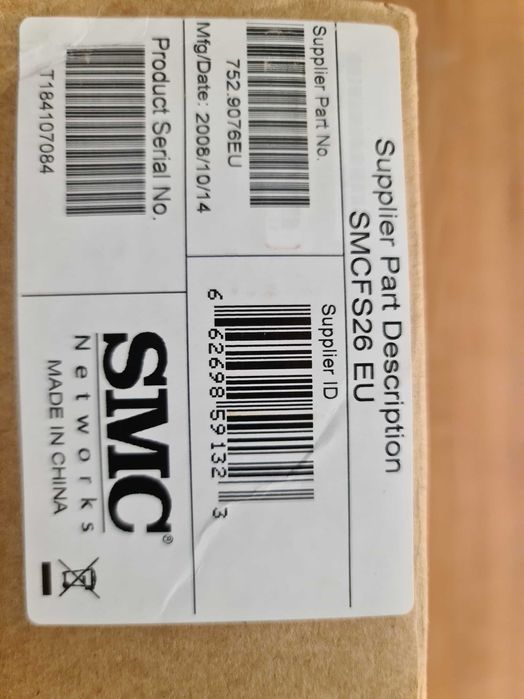 Switch SMC 24-port 10/100, SMCFS26