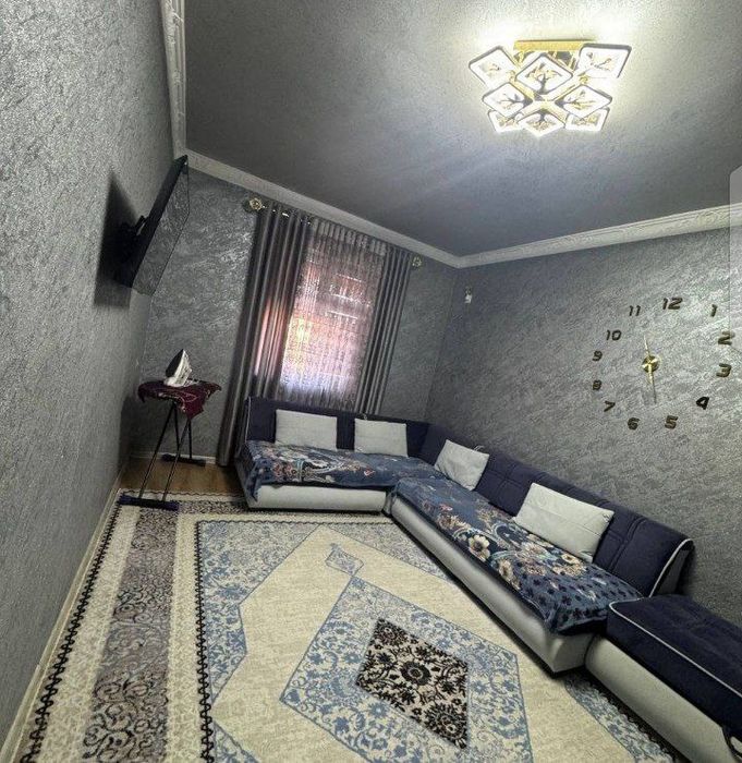 Yakkasaroy Oybek metrosi yaqinida maklersiz kvartira ijaraga beriladi