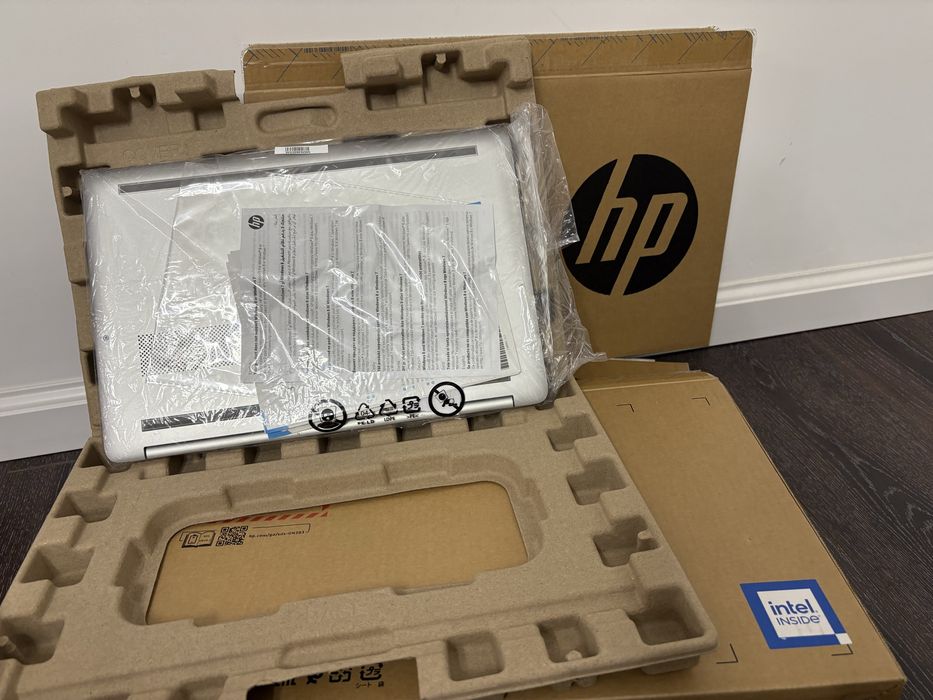 Vând Laptop HP Nou i3 gen 11 15s-fq2052ur 15,6”