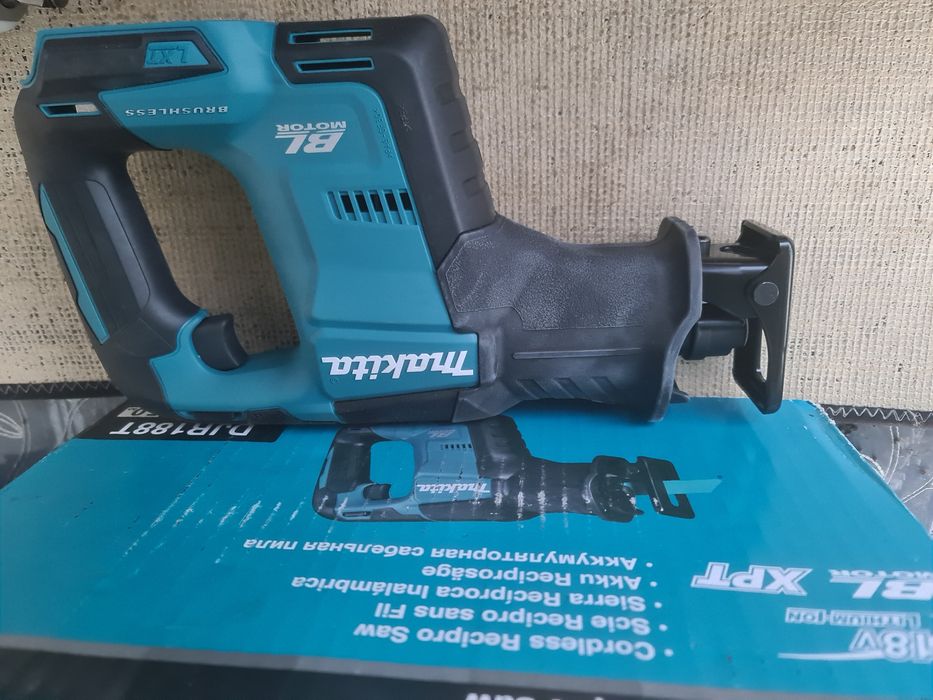 Makita impact DTD172,DTW300 fierăstrăuDJR188