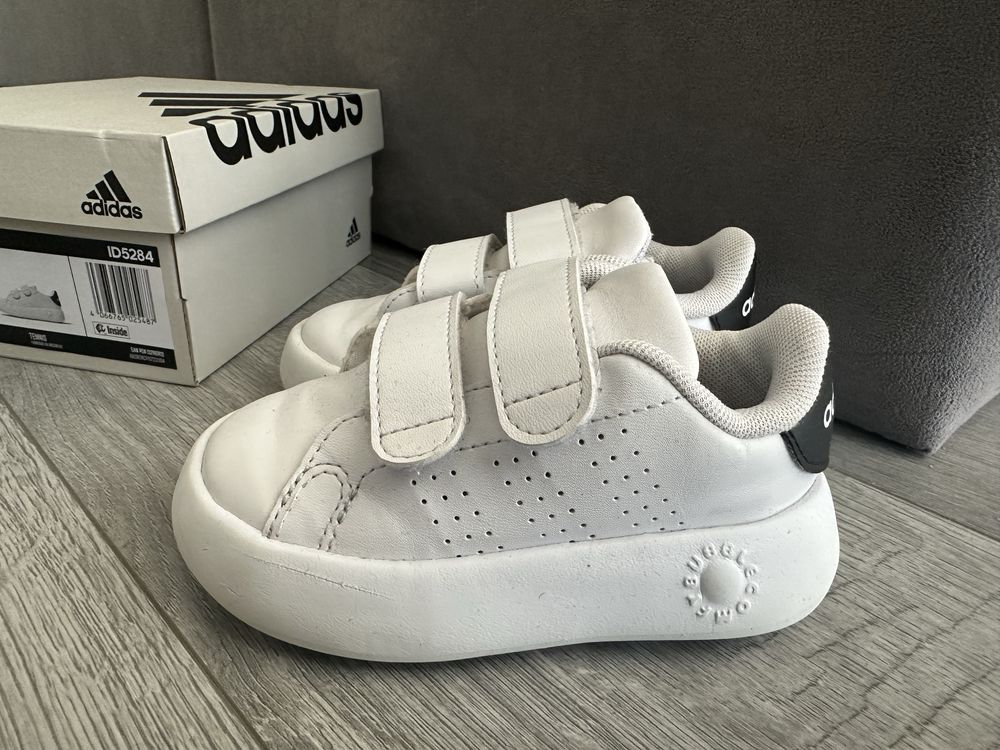 Маратонки Adidas 21 номер