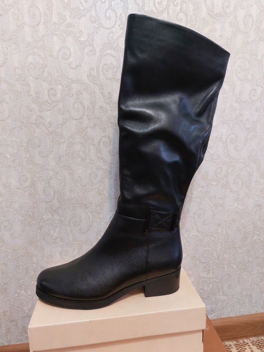 Новые зимние женские сапоги
