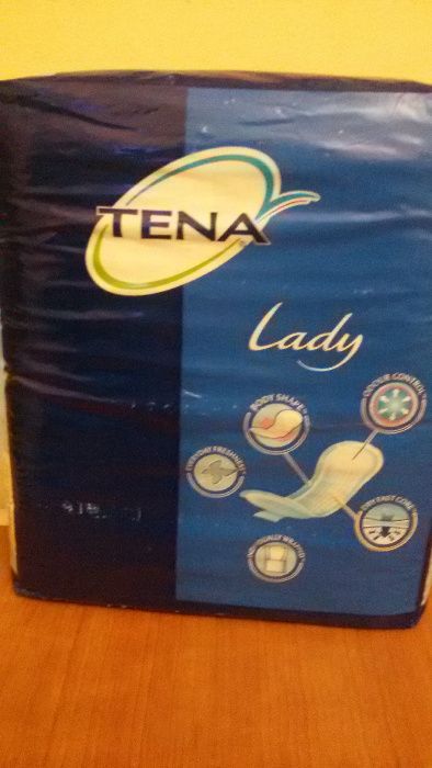 Подложки за възрастни жени TENA LADY EXTRA