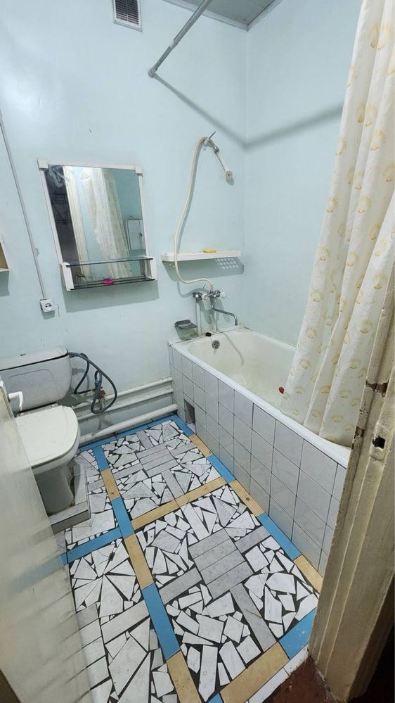 Продается 2 комнатная с балконгм 2*4 Чиланзар 2