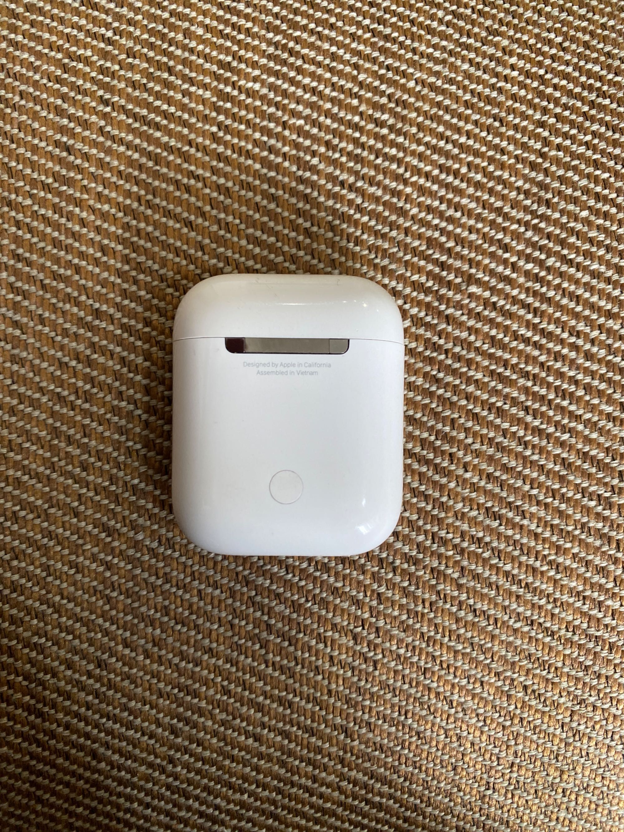 AirPods 1, состояние хорошее