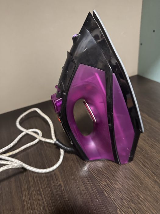 Продам утюг в рабочем состоянии