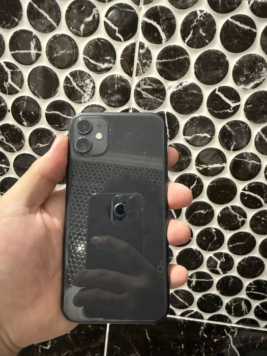 Iphone 11 Black 128 GB в отличном состоянии