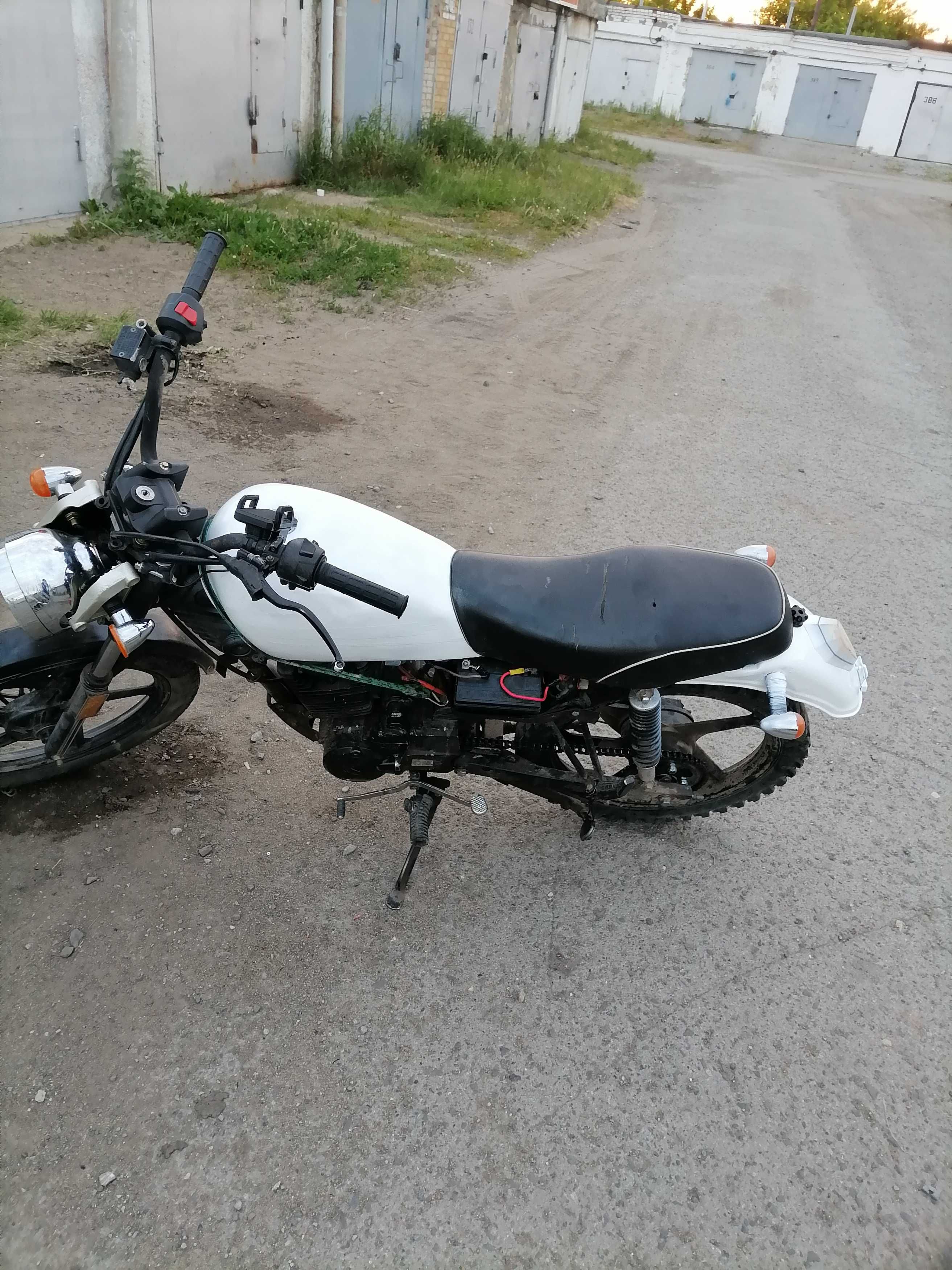 Продам мотоцикл Wanqiang YD 200-2 торг, обмен