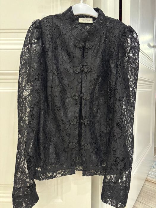 Кофта кружевная блузка