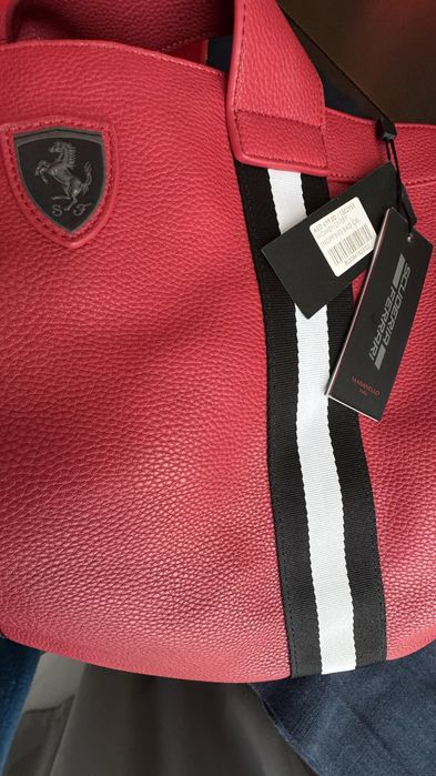 Scuderia Ferrari нова. Оригинална