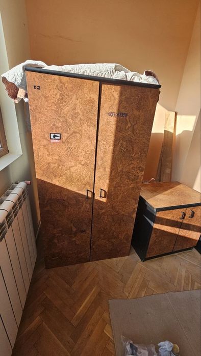 Секция, гардероб и шкаф