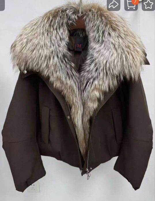 Женская теплая куртка на зиму с натуральным мезом лисы.