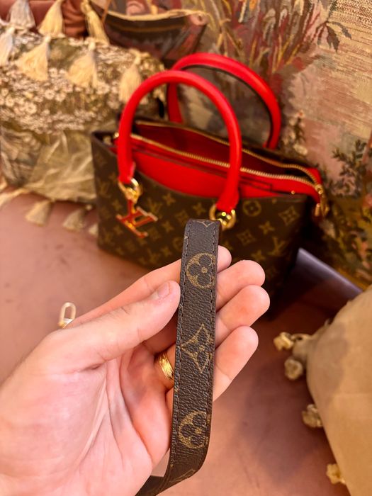Geantă Louis Vuitton