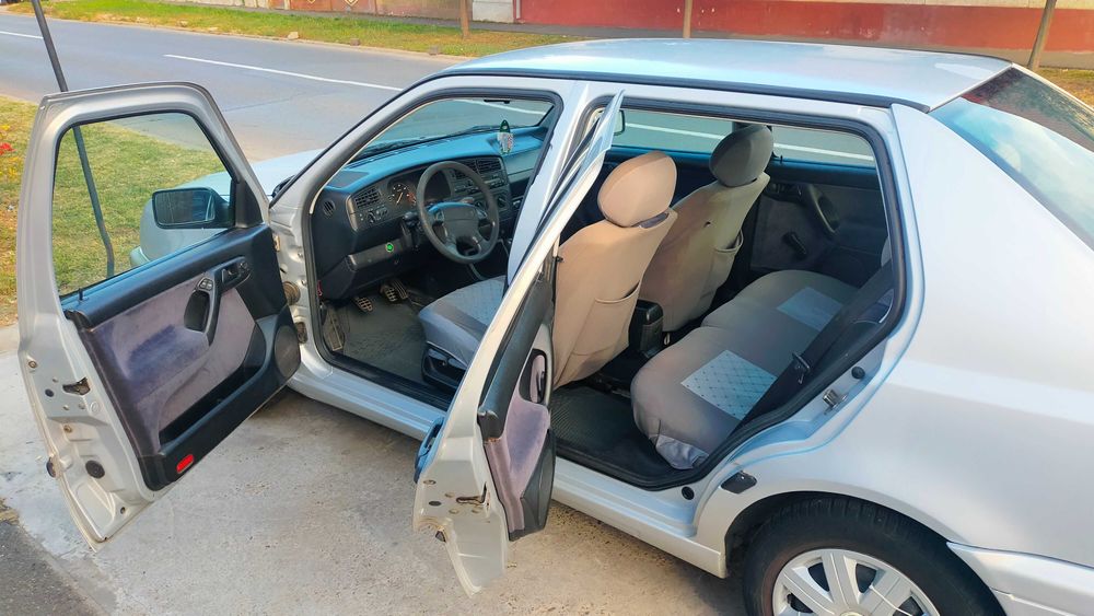 VW Vento 1.9 TDI gri