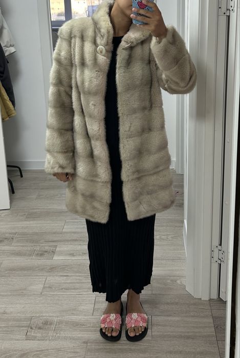 Продам норковую шубу
