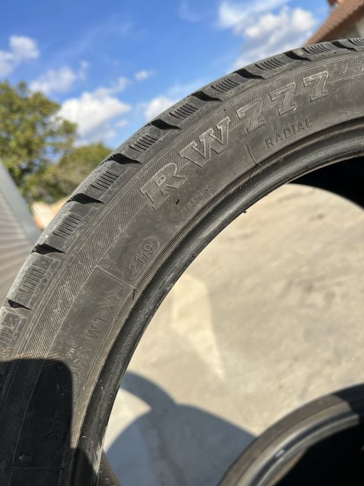 275/35R20 3 бр. Зимни гуми