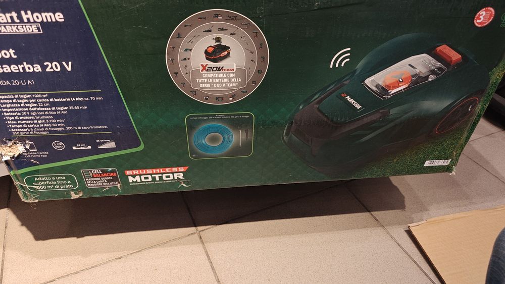 Robot Parkside modelul pentru 1000 mp