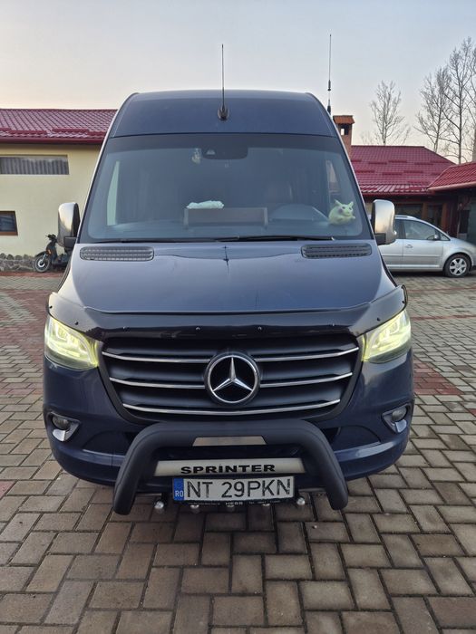 Mercedes-Benz Sprinter 319 8÷1