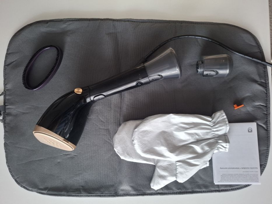 Aparat de calcat vertical Philips STH7060