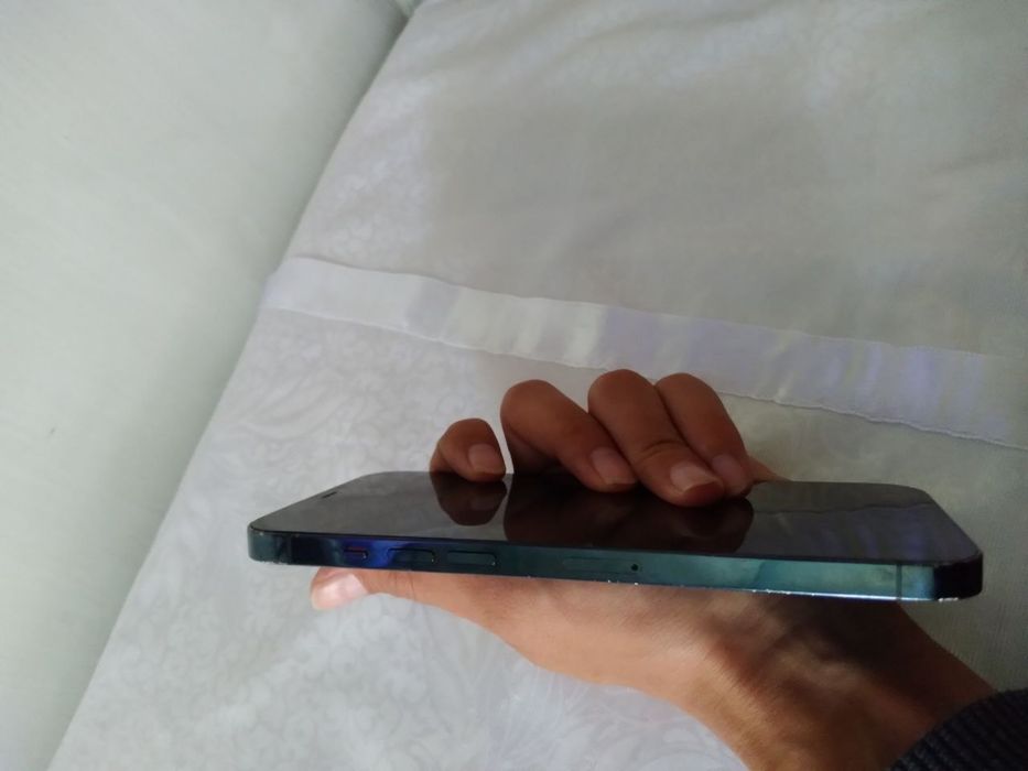 Iphone 12 pro max 256g orqa krishka singan ekran batareka alishgan
