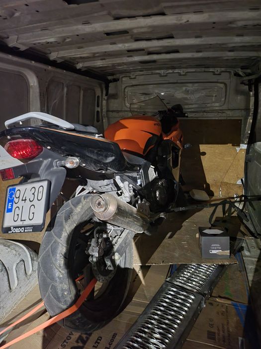 Hyosung gtr125r 2009
