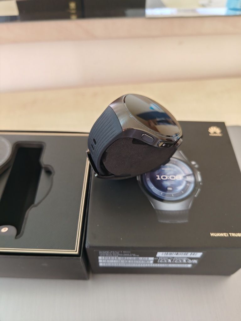 Hauwei Watch 5 - 46 mm нов