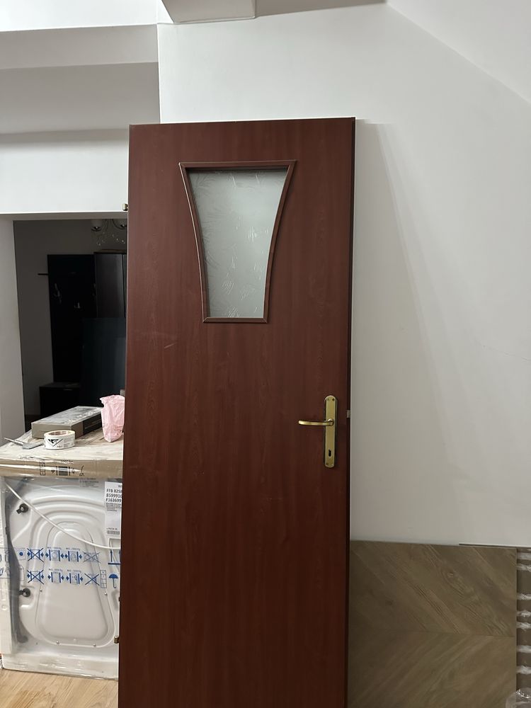 Vand usi urgent de 70/80