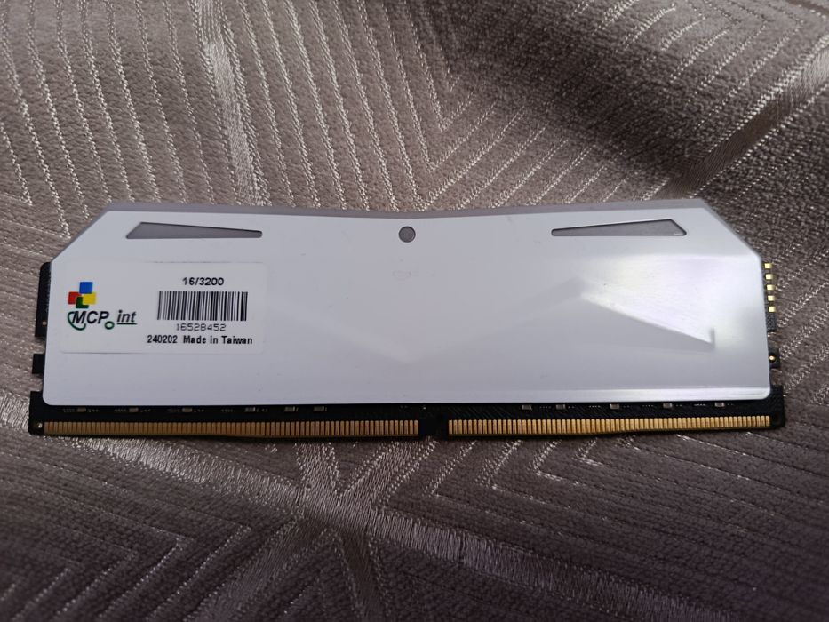 ОЗУ 16 ГБ, 3200 mhz