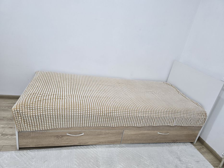 Кровати полутора 2 штуки