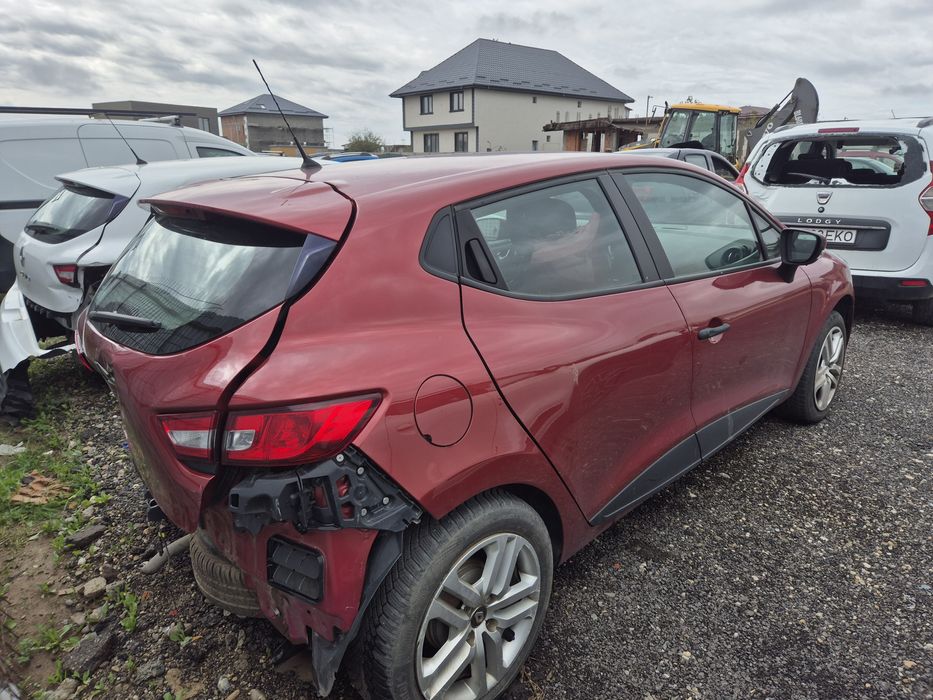 Renault clio 4 avariat lovit