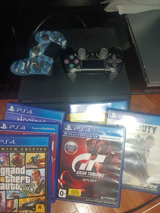 Плейстейшон 4 слим