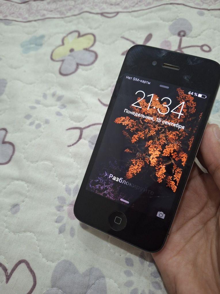 Iphone 4S сатылады!