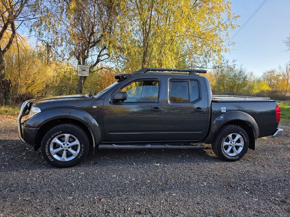 Nissan Navara 2.5 autoutilitara