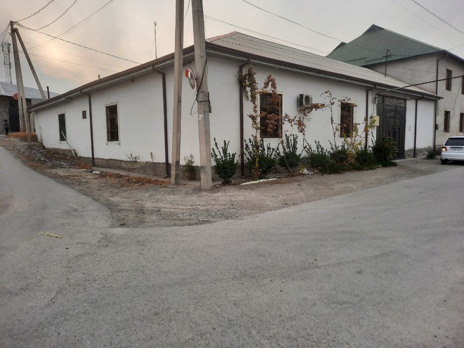 Беш болада  Ховли  уй сотилади