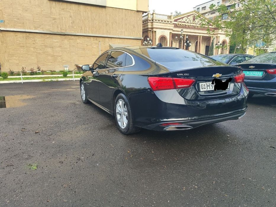 Malibu 2 Turbo primyer qilingan sotiladi qop-qora